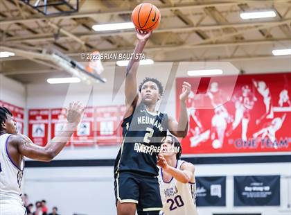 Thumbnail 3 in Mount St. Joseph vs Neumann-Goretti (Iolani Classic Honolulu - Final) photogallery.