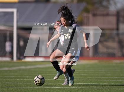 Thumbnail 2 in Mountain View vs St. Ignatius (CIF CCS Open Division Semifinal) photogallery.