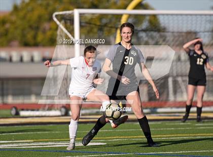 Thumbnail 3 in Mountain View vs St. Ignatius (CIF CCS Open Division Semifinal) photogallery.