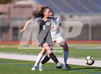 Thumbnail 3 in Mountain View vs St. Ignatius (CIF CCS Open Division Semifinal) photogallery.