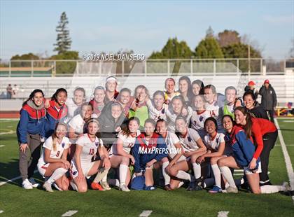 Thumbnail 2 in Mountain View vs St. Ignatius (CIF CCS Open Division Semifinal) photogallery.