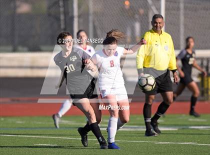 Thumbnail 1 in Mountain View vs St. Ignatius (CIF CCS Open Division Semifinal) photogallery.