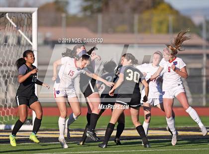 Thumbnail 2 in Mountain View vs St. Ignatius (CIF CCS Open Division Semifinal) photogallery.