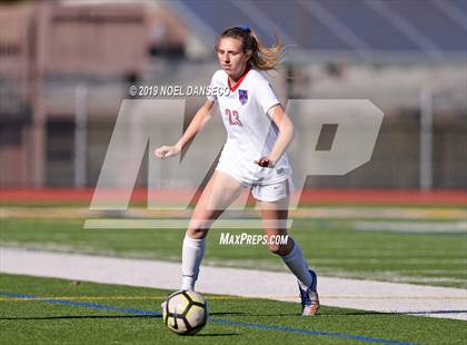 Thumbnail 3 in Mountain View vs St. Ignatius (CIF CCS Open Division Semifinal) photogallery.