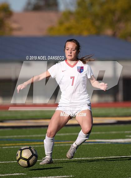 Thumbnail 2 in Mountain View vs St. Ignatius (CIF CCS Open Division Semifinal) photogallery.