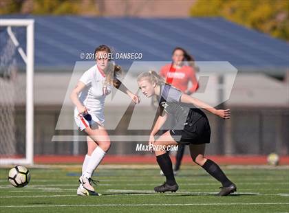 Thumbnail 2 in Mountain View vs St. Ignatius (CIF CCS Open Division Semifinal) photogallery.