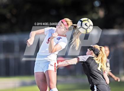 Thumbnail 3 in Mountain View vs St. Ignatius (CIF CCS Open Division Semifinal) photogallery.