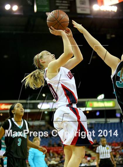 Thumbnail 3 in Pleasant Grove vs Canyon Springs (CIF State D1 Final) photogallery.
