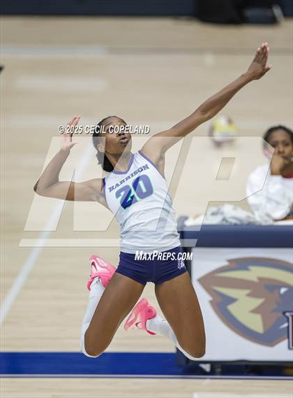 Thumbnail 2 in Harrison vs. Hillgrove (Region 3AAAAAA Championship) photogallery.