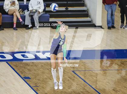 Thumbnail 3 in Harrison vs. Hillgrove (Region 3AAAAAA Championship) photogallery.
