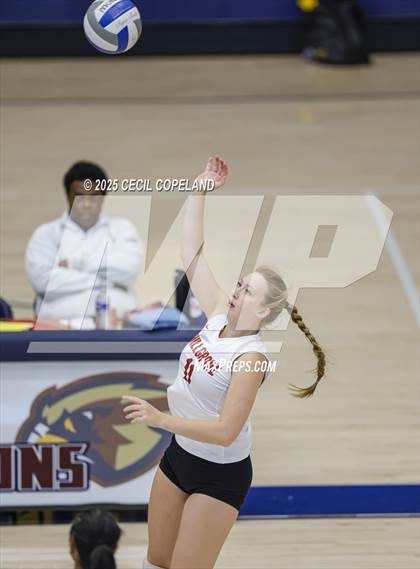 Thumbnail 2 in Harrison vs. Hillgrove (Region 3AAAAAA Championship) photogallery.