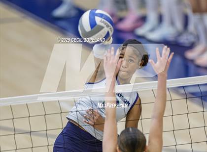 Thumbnail 1 in Harrison vs. Hillgrove (Region 3AAAAAA Championship) photogallery.