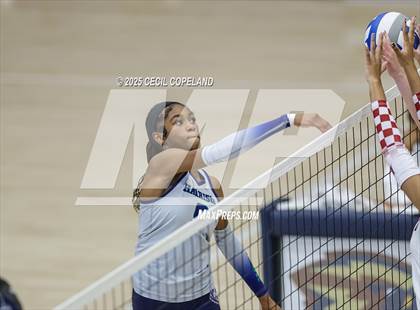 Thumbnail 2 in Harrison vs. Hillgrove (Region 3AAAAAA Championship) photogallery.