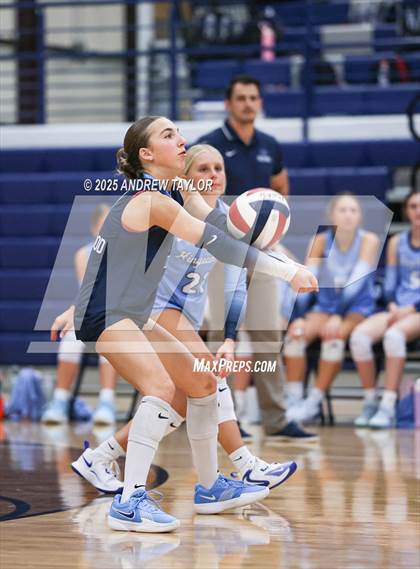 Thumbnail 3 in Goose Creek Memorial @ Kingwood photogallery.