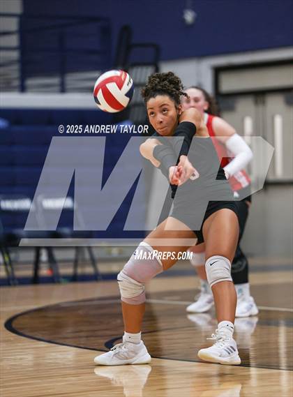 Thumbnail 3 in Goose Creek Memorial @ Kingwood photogallery.