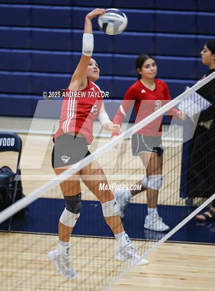 Thumbnail 2 in Goose Creek Memorial @ Kingwood photogallery.