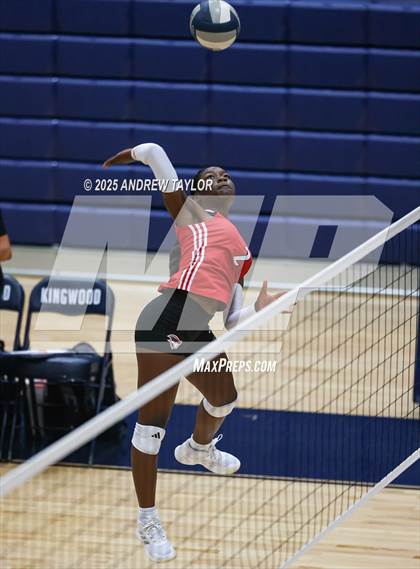 Thumbnail 3 in Goose Creek Memorial @ Kingwood photogallery.