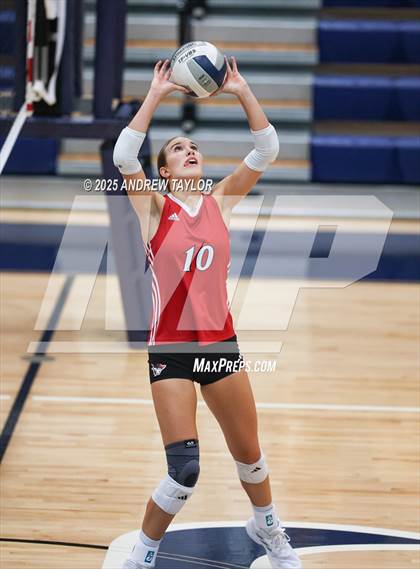 Thumbnail 1 in Goose Creek Memorial @ Kingwood photogallery.