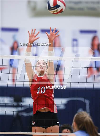 Thumbnail 1 in Goose Creek Memorial @ Kingwood photogallery.