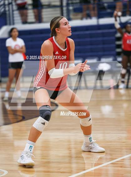 Thumbnail 1 in Goose Creek Memorial @ Kingwood photogallery.