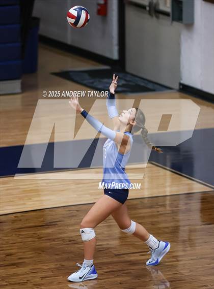 Thumbnail 1 in Goose Creek Memorial @ Kingwood photogallery.