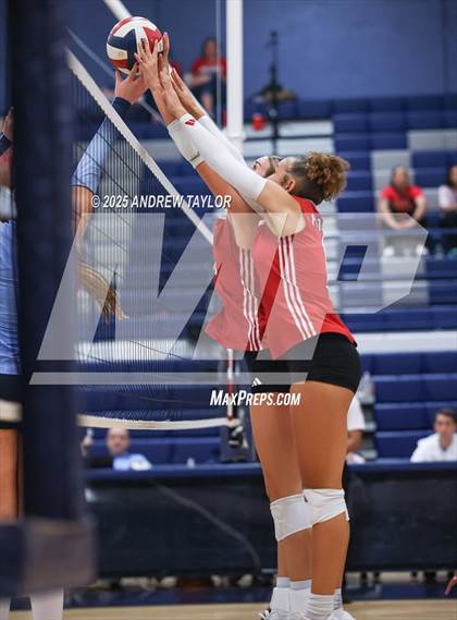 Thumbnail 1 in Goose Creek Memorial @ Kingwood photogallery.