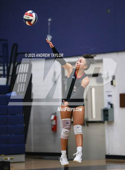 Thumbnail 3 in Goose Creek Memorial @ Kingwood photogallery.