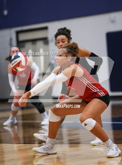 Thumbnail 3 in Goose Creek Memorial @ Kingwood photogallery.