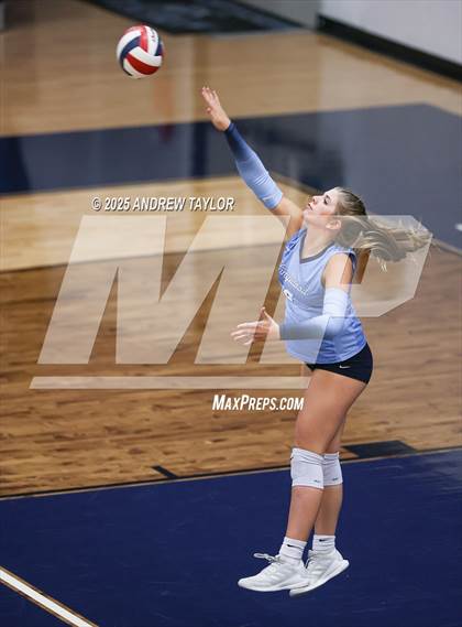 Thumbnail 1 in Goose Creek Memorial @ Kingwood photogallery.