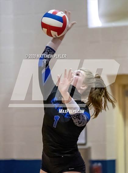 Thumbnail 3 in Gaston Day vs Caldwell Academy (NCISAA 2A State Championship) photogallery.
