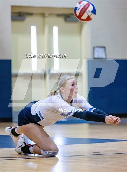 Thumbnail 3 in Gaston Day vs Caldwell Academy (NCISAA 2A State Championship) photogallery.
