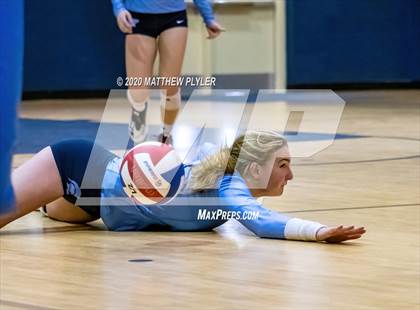 Thumbnail 2 in Gaston Day vs Caldwell Academy (NCISAA 2A State Championship) photogallery.