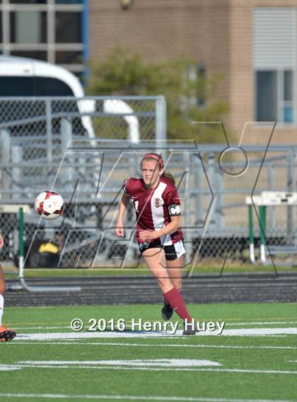 Thumbnail 2 in Klein vs Round Rock (UIL 6A Regional Quarterfinal) photogallery.