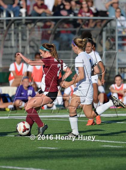 Thumbnail 1 in Klein vs Round Rock (UIL 6A Regional Quarterfinal) photogallery.