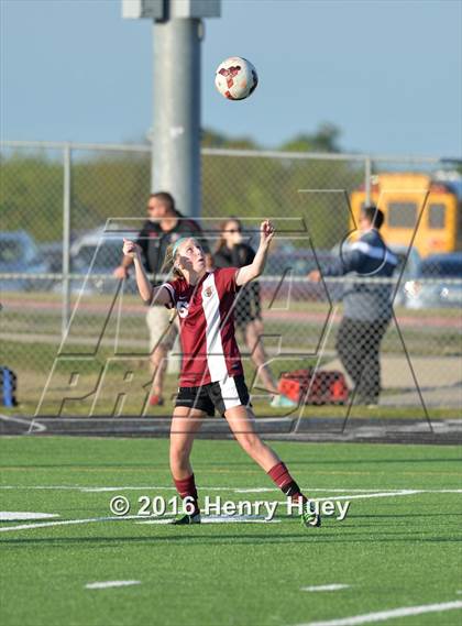 Thumbnail 2 in Klein vs Round Rock (UIL 6A Regional Quarterfinal) photogallery.