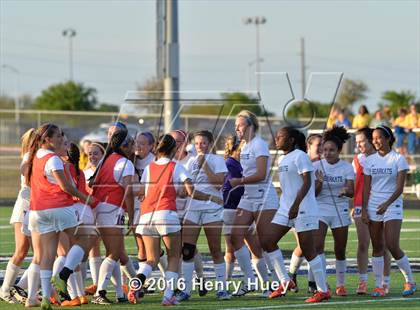 Thumbnail 3 in Klein vs Round Rock (UIL 6A Regional Quarterfinal) photogallery.