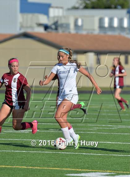 Thumbnail 3 in Klein vs Round Rock (UIL 6A Regional Quarterfinal) photogallery.