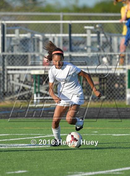 Thumbnail 2 in Klein vs Round Rock (UIL 6A Regional Quarterfinal) photogallery.