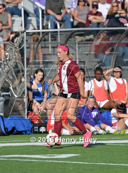 Thumbnail 2 in Klein vs Round Rock (UIL 6A Regional Quarterfinal) photogallery.