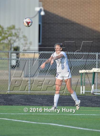 Thumbnail 1 in Klein vs Round Rock (UIL 6A Regional Quarterfinal) photogallery.
