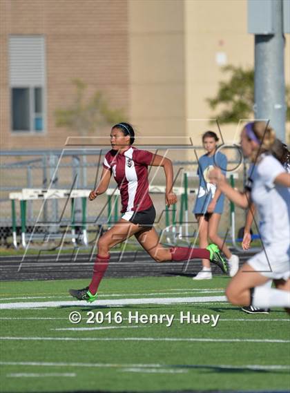 Thumbnail 2 in Klein vs Round Rock (UIL 6A Regional Quarterfinal) photogallery.