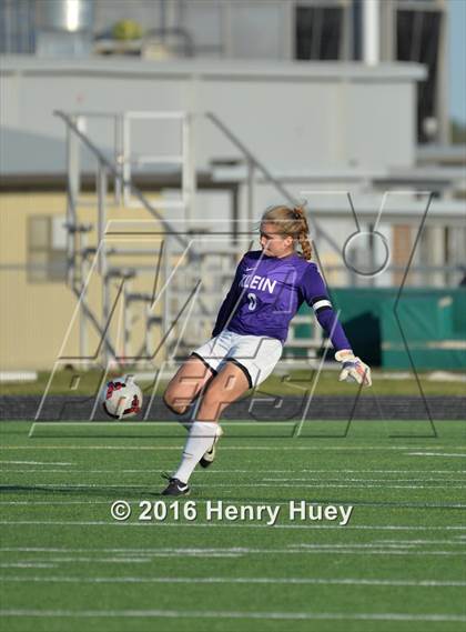Thumbnail 2 in Klein vs Round Rock (UIL 6A Regional Quarterfinal) photogallery.