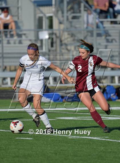 Thumbnail 2 in Klein vs Round Rock (UIL 6A Regional Quarterfinal) photogallery.