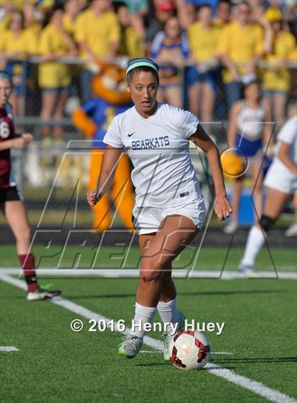 Thumbnail 2 in Klein vs Round Rock (UIL 6A Regional Quarterfinal) photogallery.