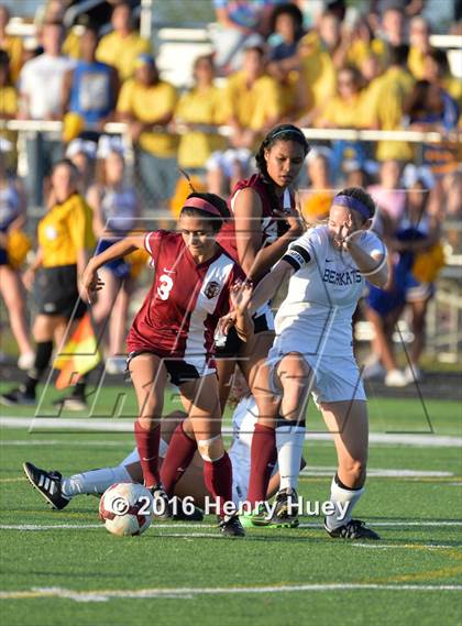 Thumbnail 1 in Klein vs Round Rock (UIL 6A Regional Quarterfinal) photogallery.