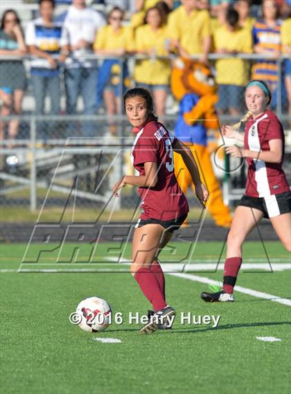 Thumbnail 3 in Klein vs Round Rock (UIL 6A Regional Quarterfinal) photogallery.