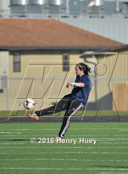 Thumbnail 2 in Klein vs Round Rock (UIL 6A Regional Quarterfinal) photogallery.