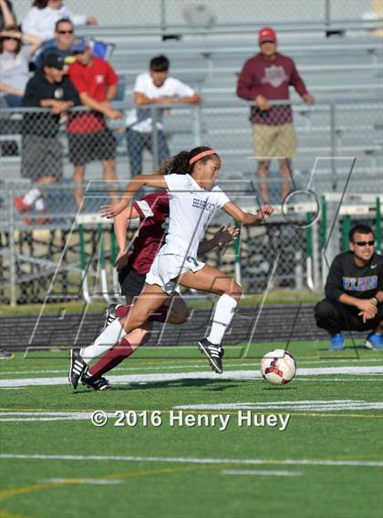 Thumbnail 2 in Klein vs Round Rock (UIL 6A Regional Quarterfinal) photogallery.