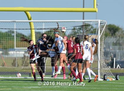 Thumbnail 2 in Klein vs Round Rock (UIL 6A Regional Quarterfinal) photogallery.