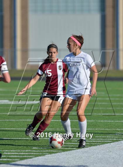 Thumbnail 3 in Klein vs Round Rock (UIL 6A Regional Quarterfinal) photogallery.
